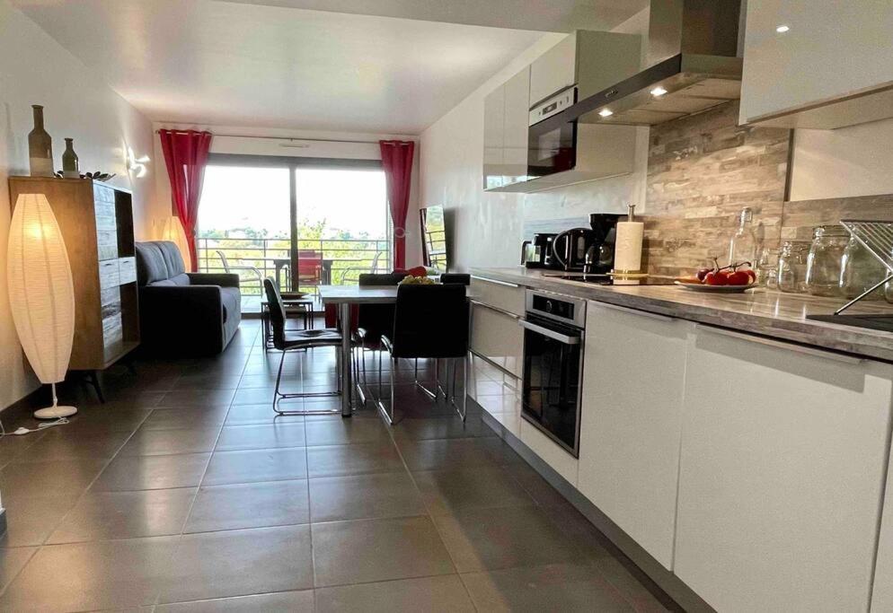 Superbe Appartement, Piscine, Vue Mer Et Montagnes Antibes Ngoại thất bức ảnh
