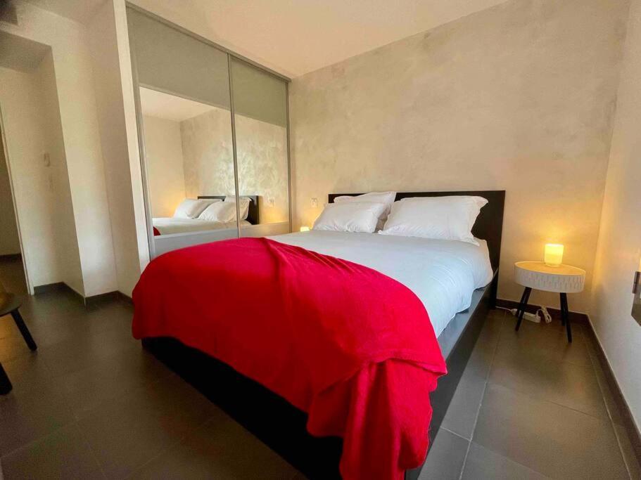 Superbe Appartement, Piscine, Vue Mer Et Montagnes Antibes Ngoại thất bức ảnh