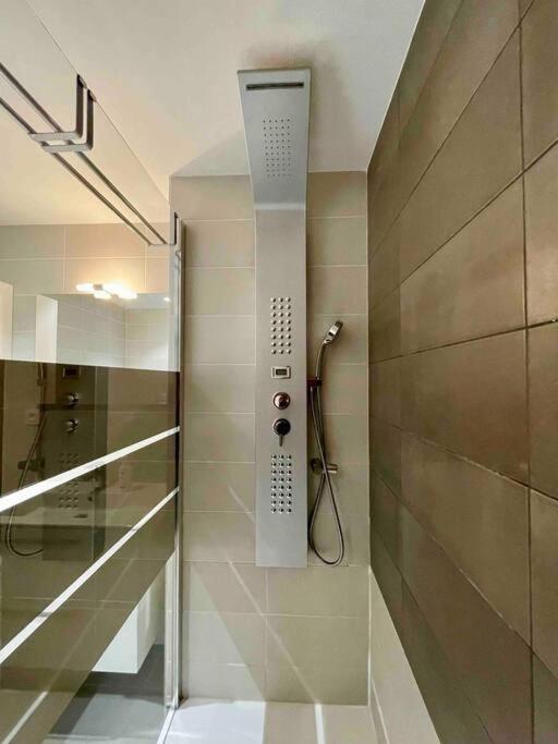 Superbe Appartement, Piscine, Vue Mer Et Montagnes Antibes Ngoại thất bức ảnh