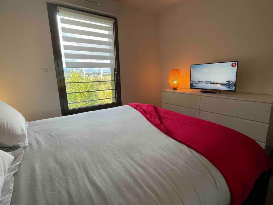 Superbe Appartement, Piscine, Vue Mer Et Montagnes Antibes Ngoại thất bức ảnh
